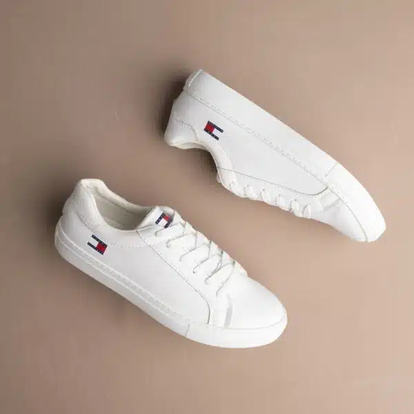 ⁦سنيكر رجالي - TOMMY⁩ - الصورة ⁦24⁩