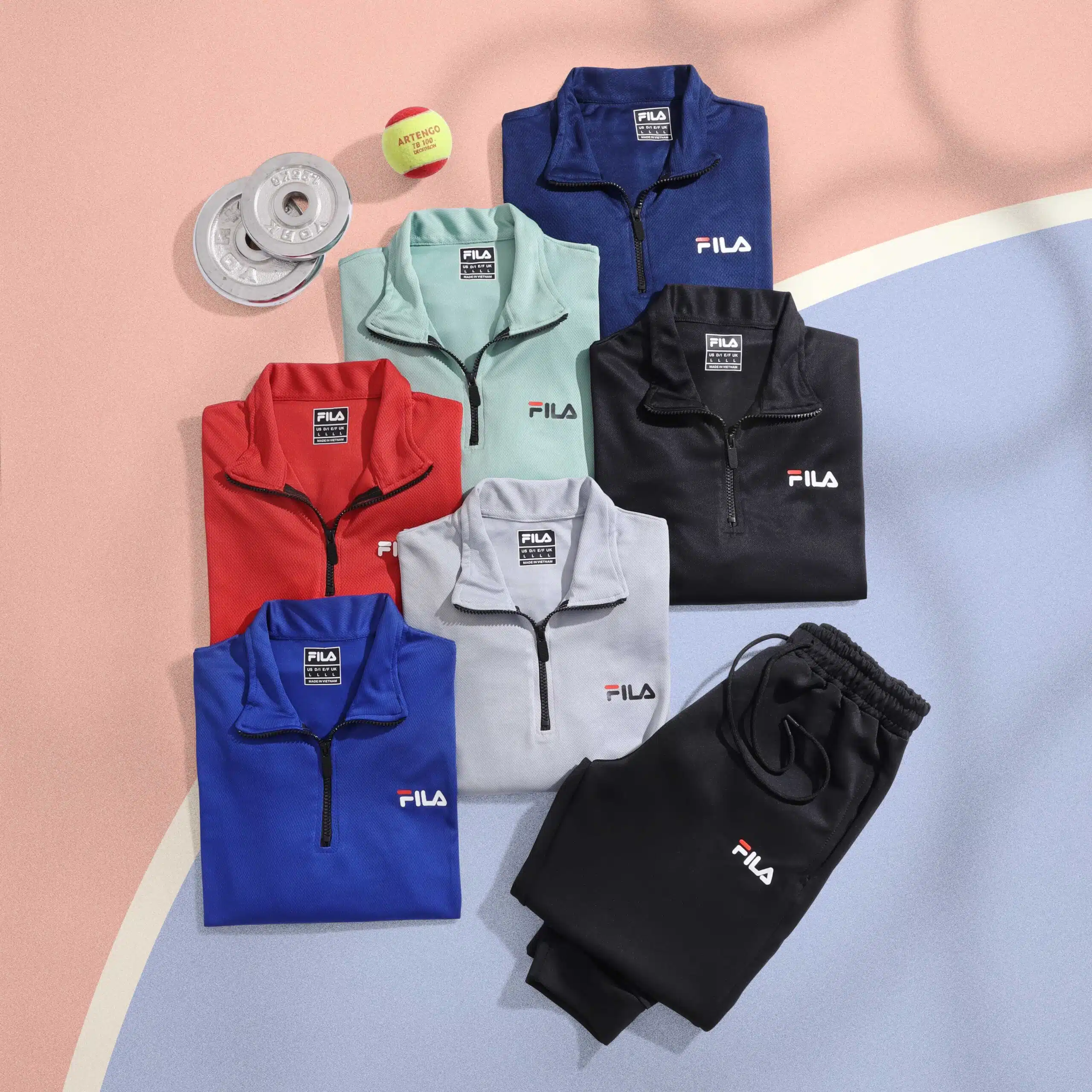 طقم رياضي تيشرت كم + بنطلون  FILA